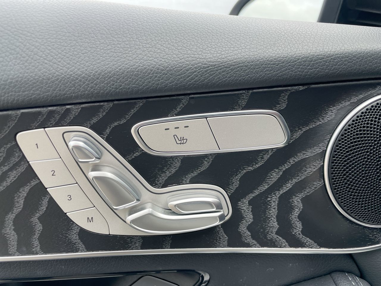 2022 Mercedes-Benz GLC300