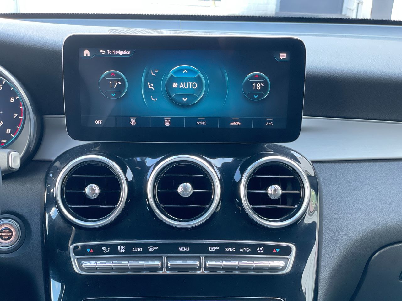 2022  GLC300