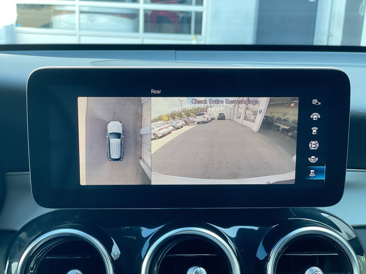 2022  GLC300