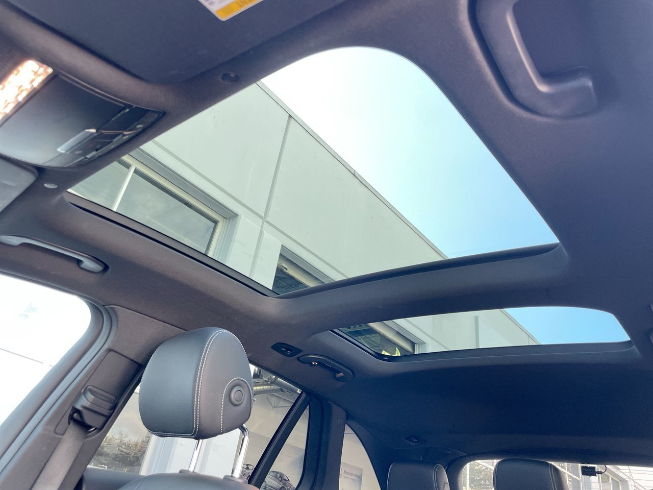 2022  GLC300