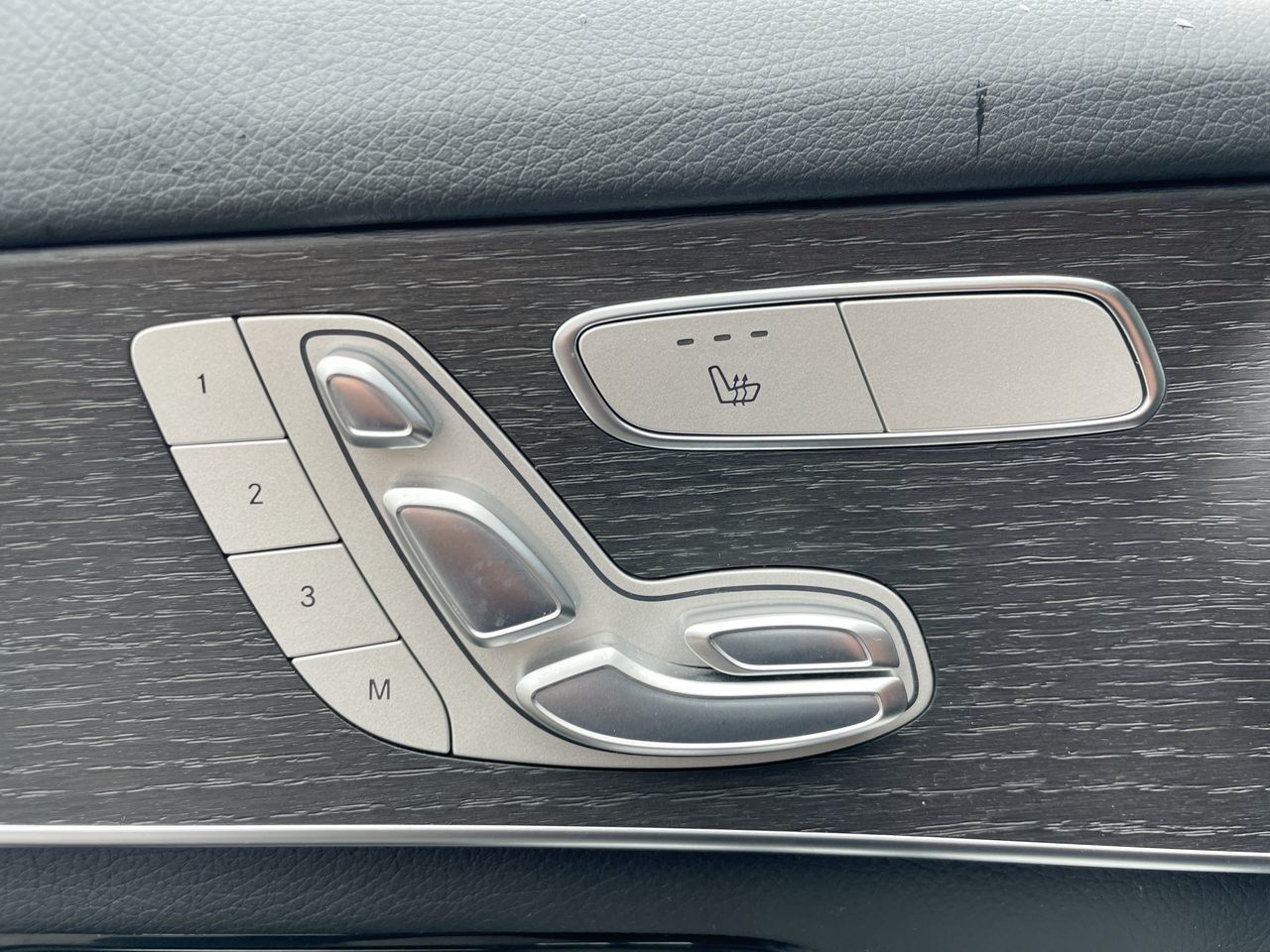 2022 Mercedes-Benz GLC300