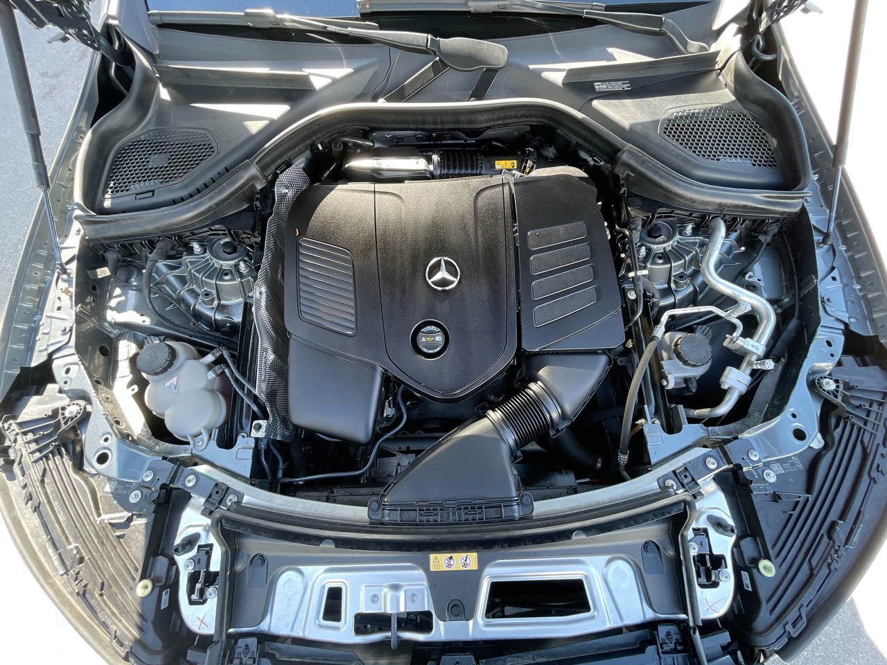 Mercedes-Benz GLC300  2023 à Richmond, Colombie-Britannique
