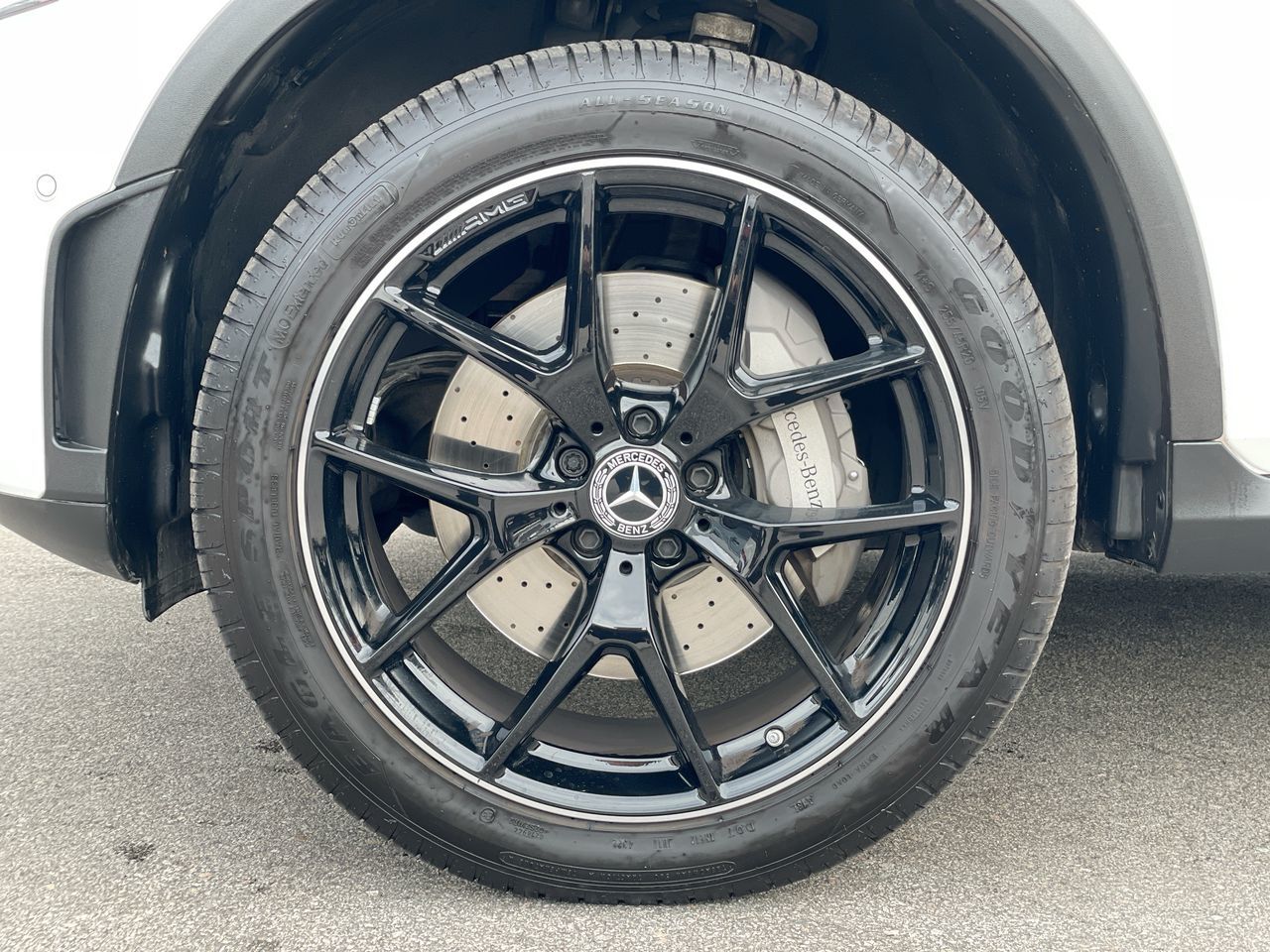 2023 Mercedes-Benz GLC300