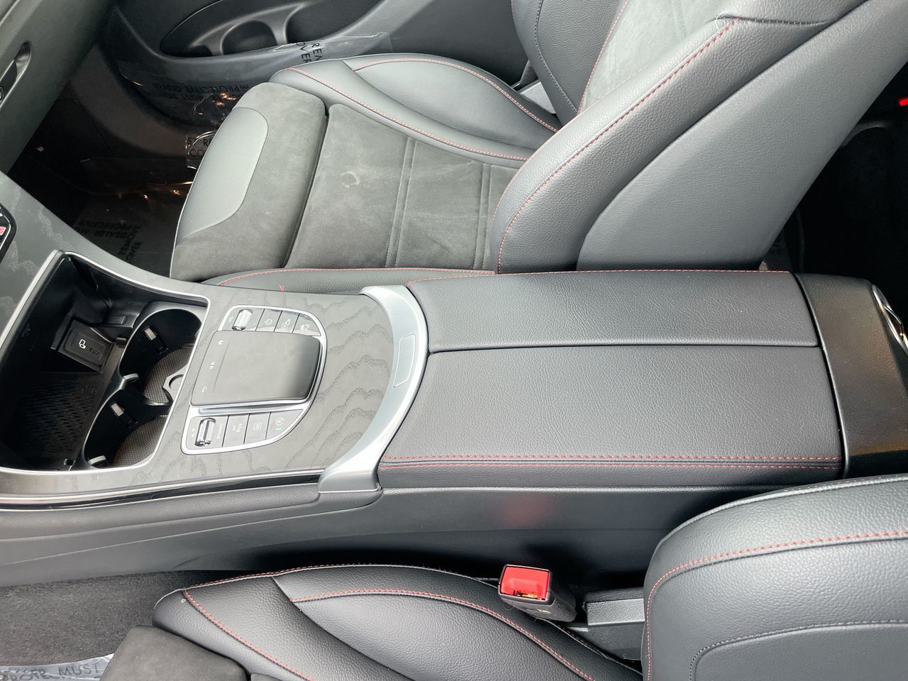 2023 Mercedes-Benz GLC300