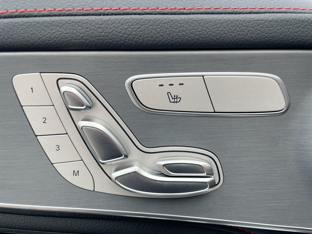 2023 Mercedes-Benz GLC300