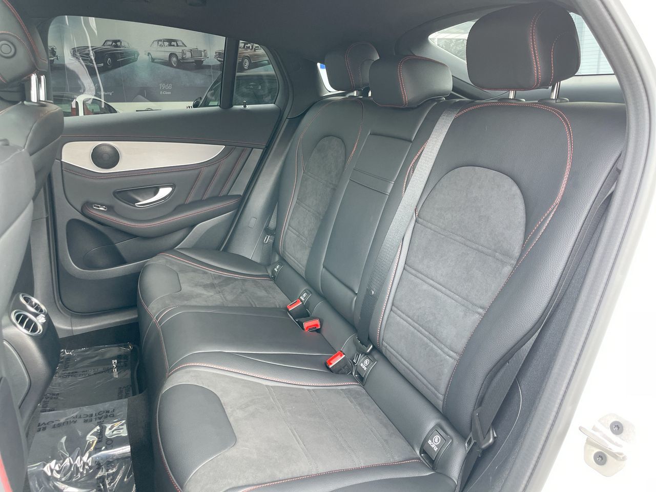 2023 Mercedes-Benz GLC300