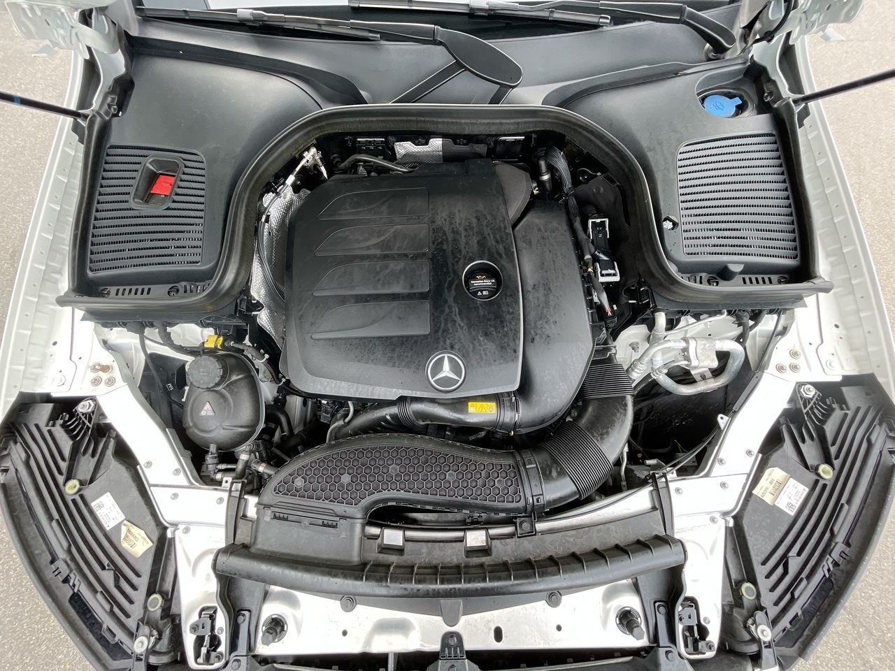 2023 Mercedes-Benz GLC300