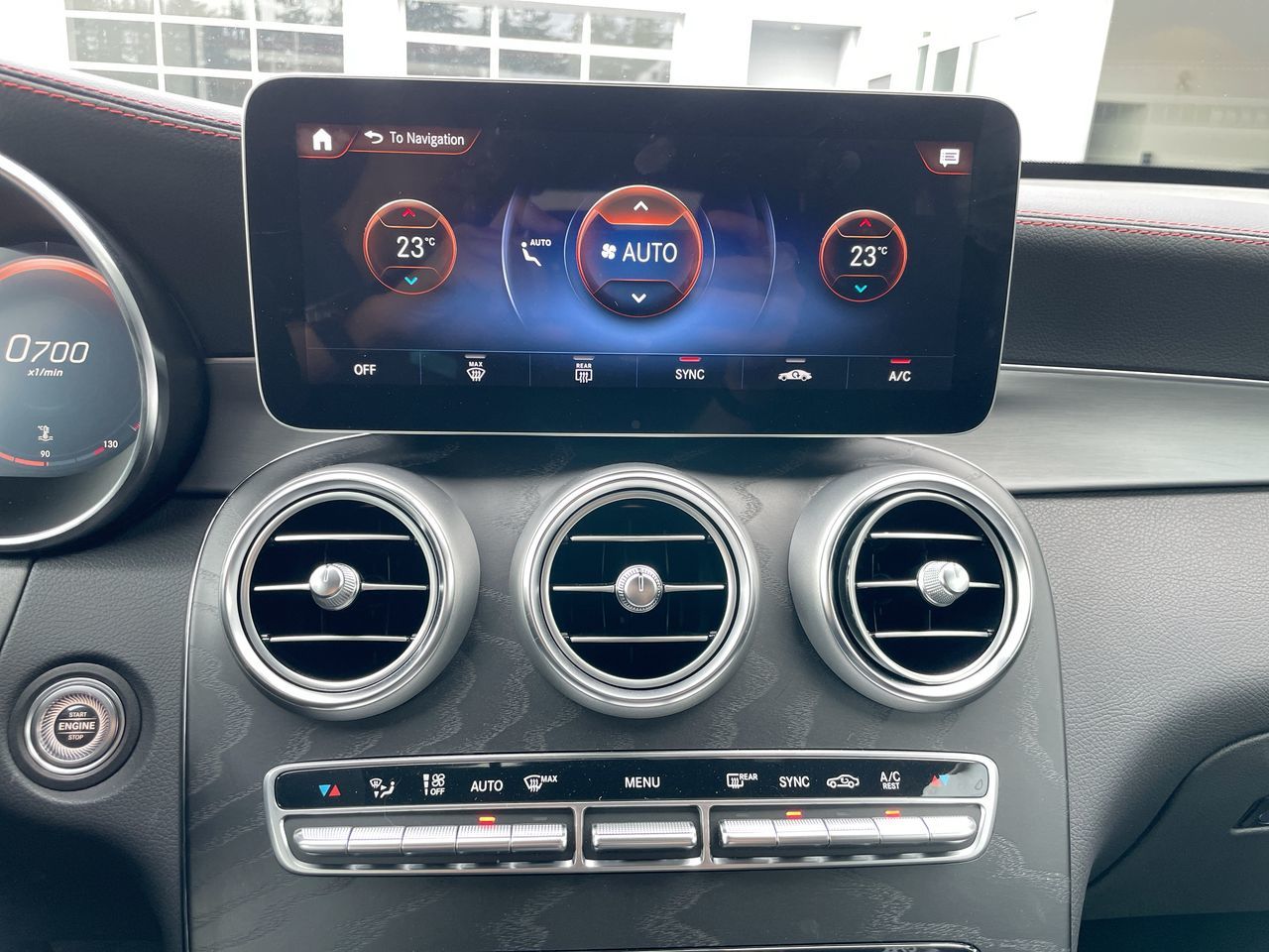 2023 Mercedes-Benz GLC300