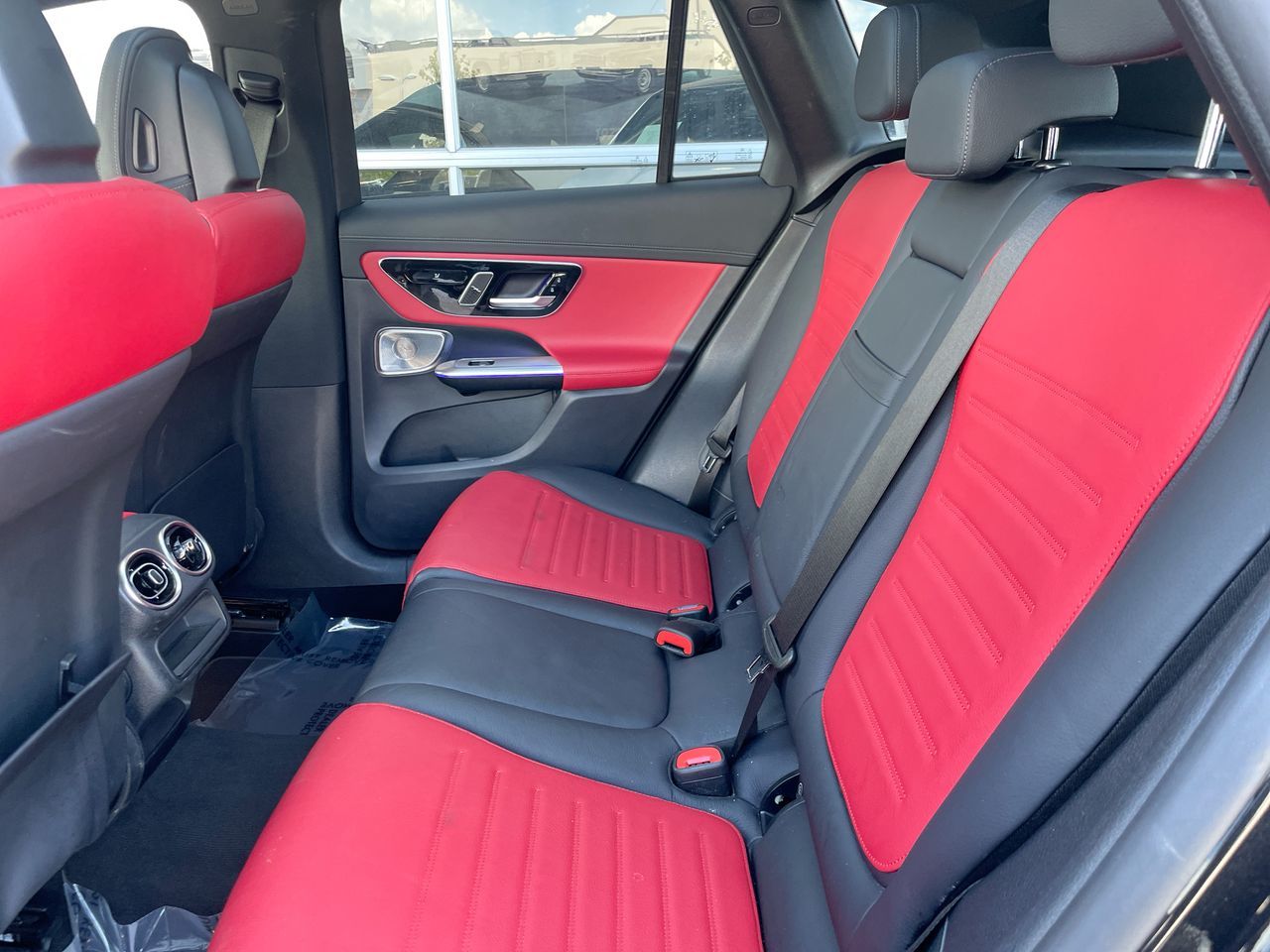 2023 Mercedes-Benz GLC300