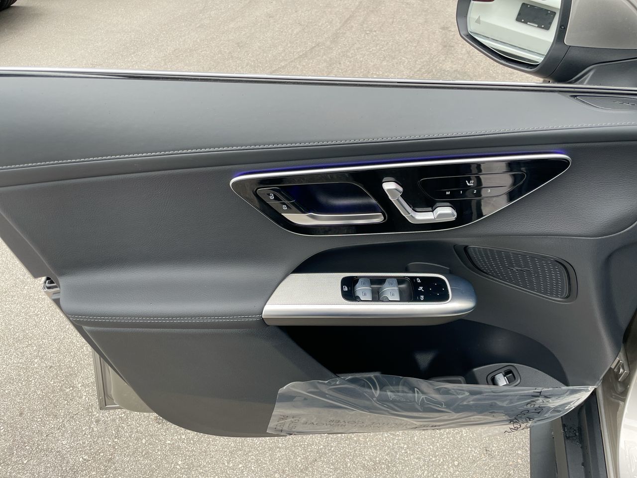 2024 Mercedes-Benz GLC300 in Richmond, British Columbia
