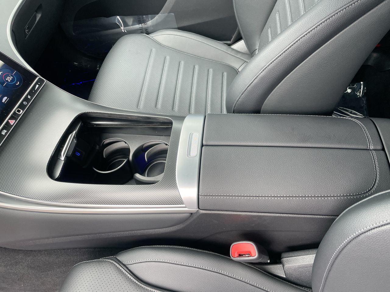 2024 Mercedes-Benz GLC300 in Richmond, British Columbia