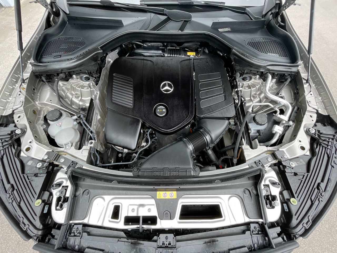2024 Mercedes-Benz GLC300 in Richmond, British Columbia
