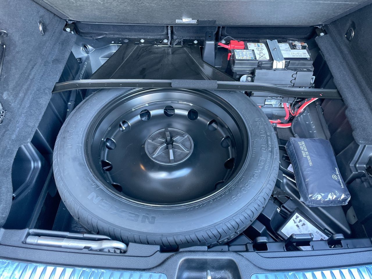 2024 Mercedes-Benz GLC300