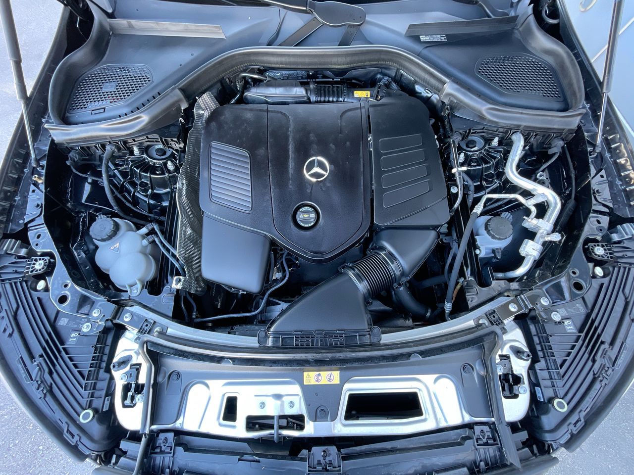 2024 Mercedes-Benz GLC300