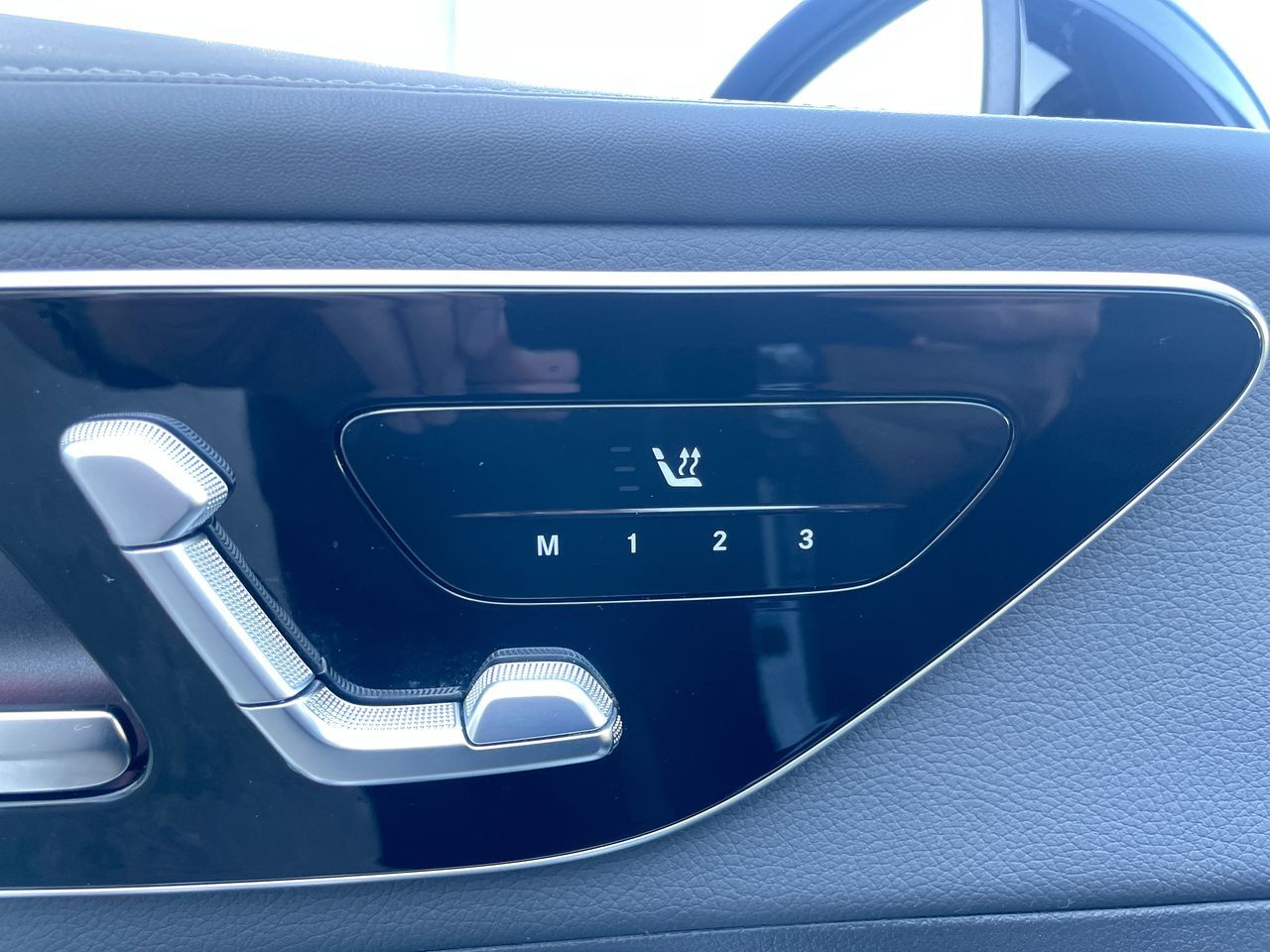 2024 Mercedes-Benz GLC300