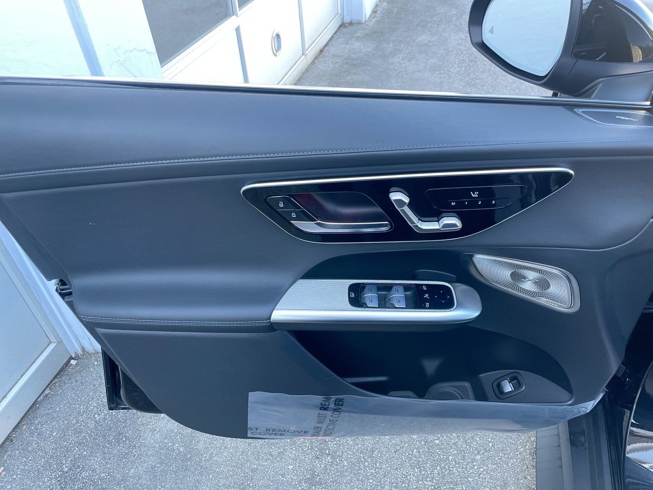 2024 Mercedes-Benz GLC300