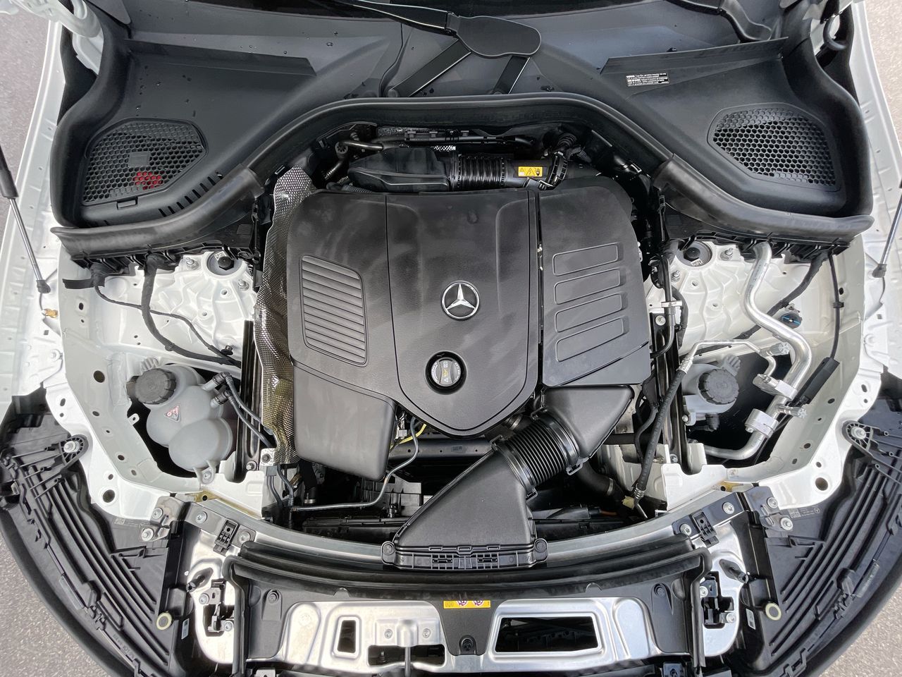 2024 Mercedes-Benz GLC300