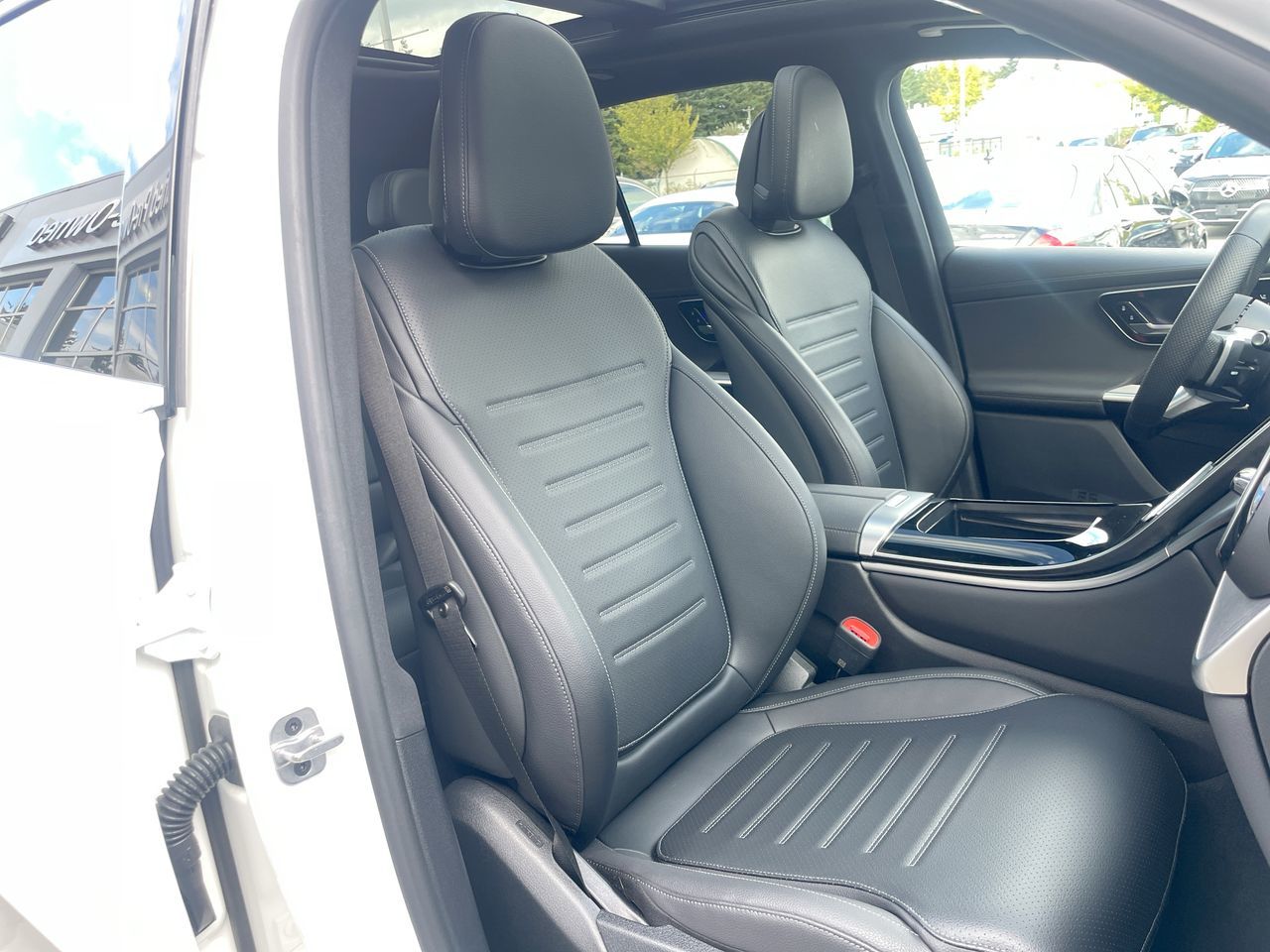 2024 Mercedes-Benz GLC300