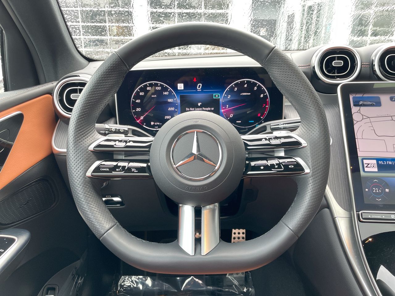 2024 Mercedes-Benz GLC300