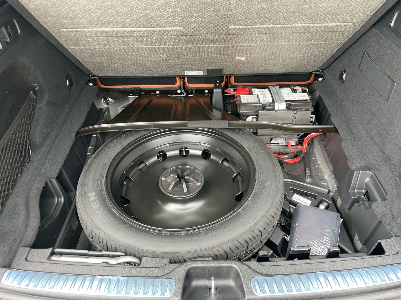 2024 Mercedes-Benz GLC300