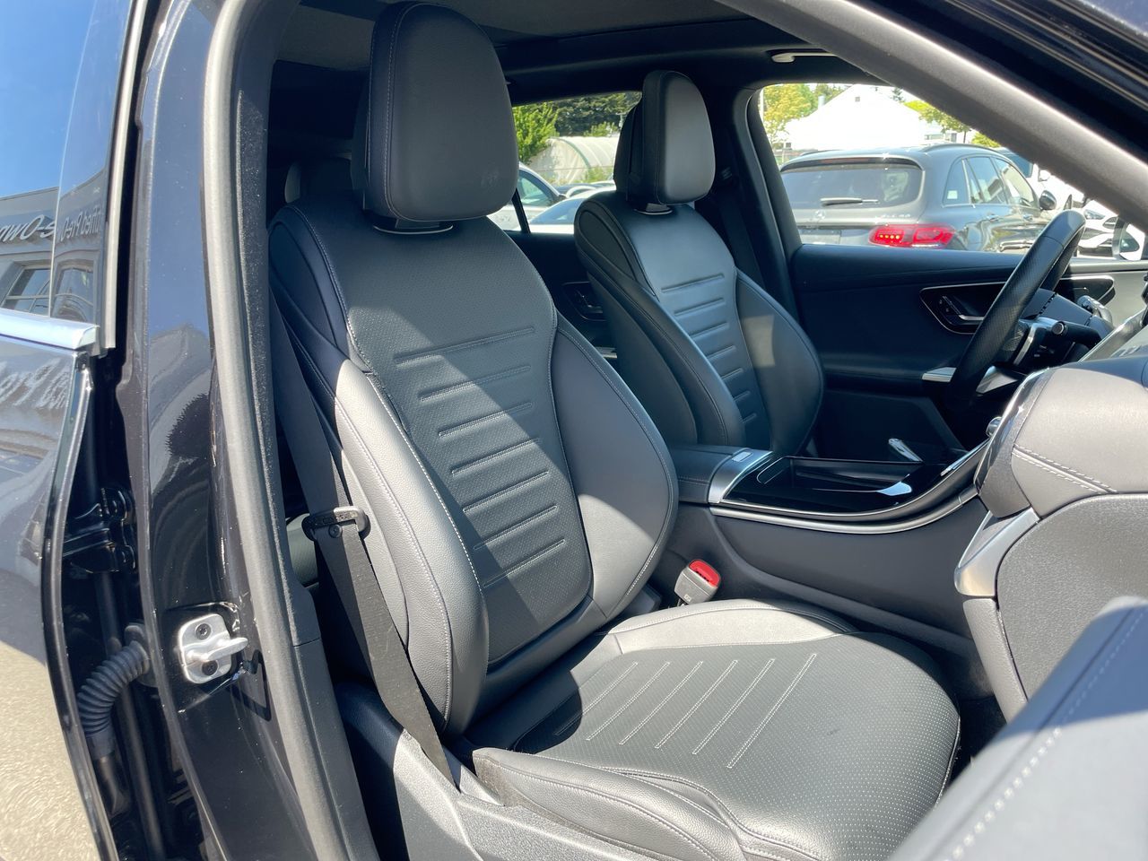 2024 Mercedes-Benz GLC300