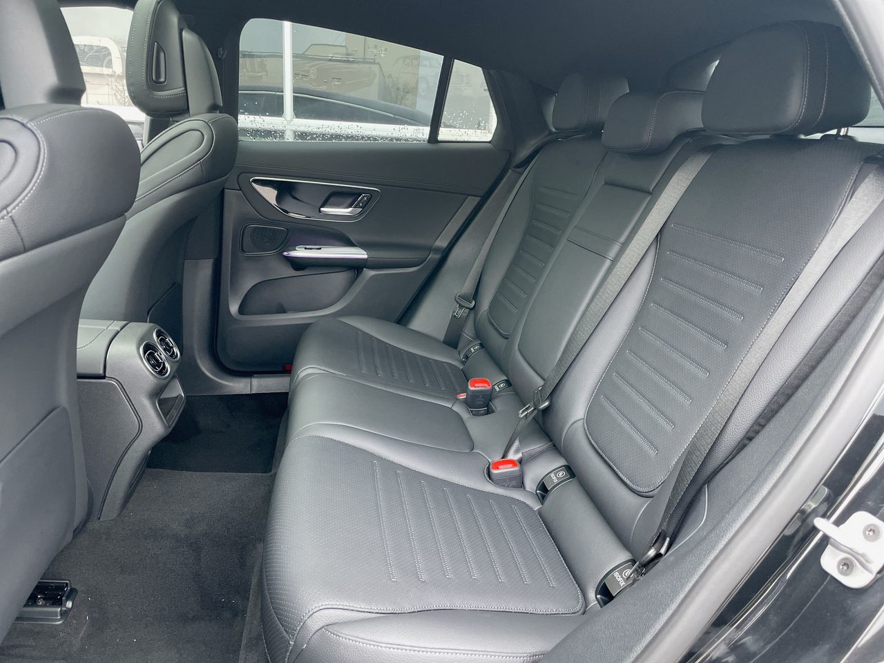 2025 Mercedes-Benz GLC300 in Richmond, British Columbia