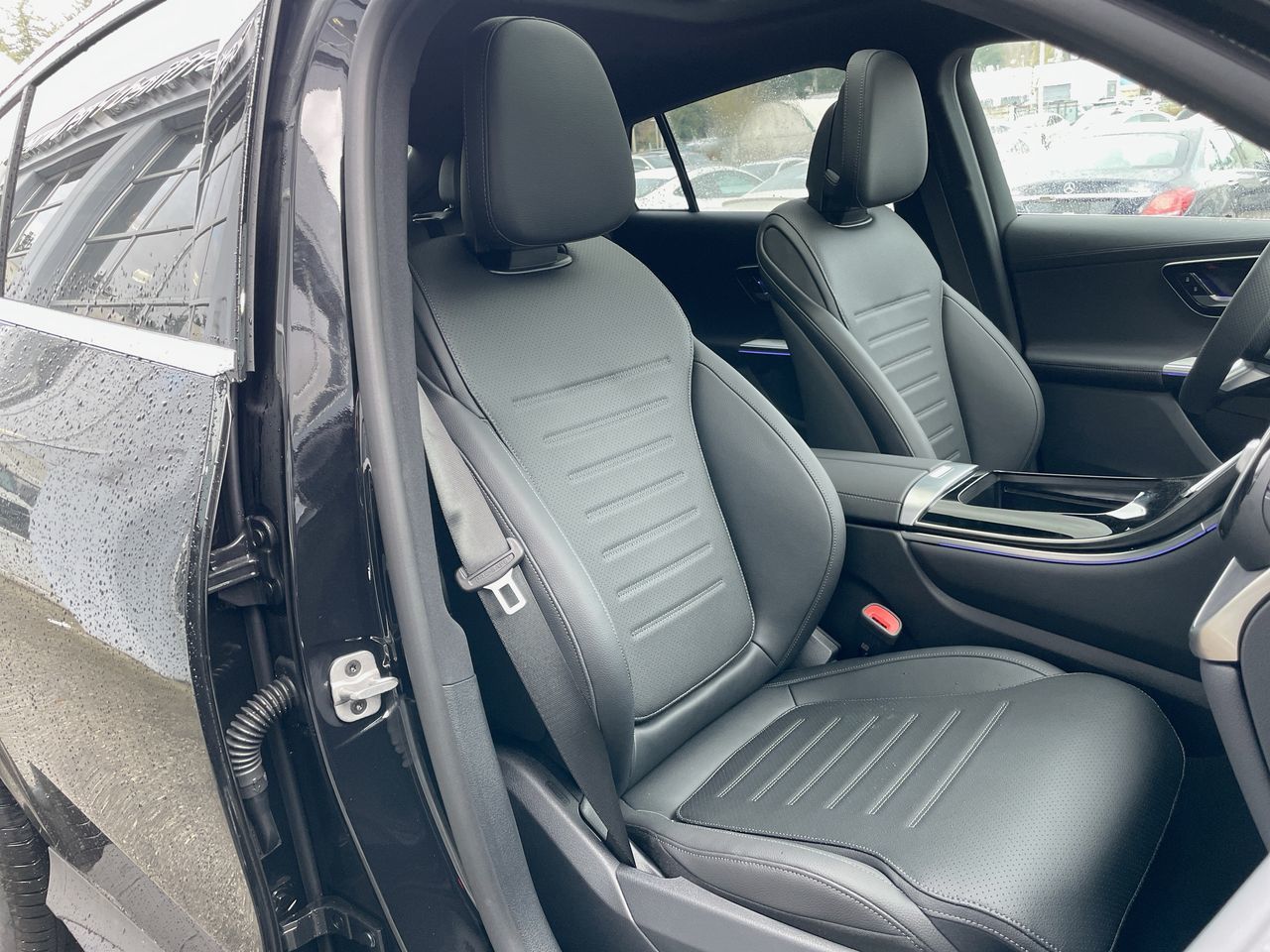 2025 Mercedes-Benz GLC300 in Richmond, British Columbia