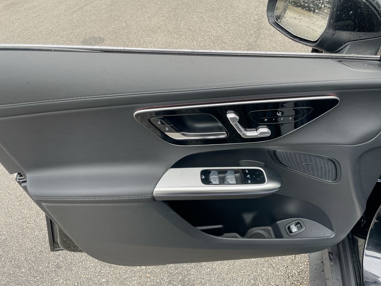 2025 Mercedes-Benz GLC300 in Richmond, British Columbia