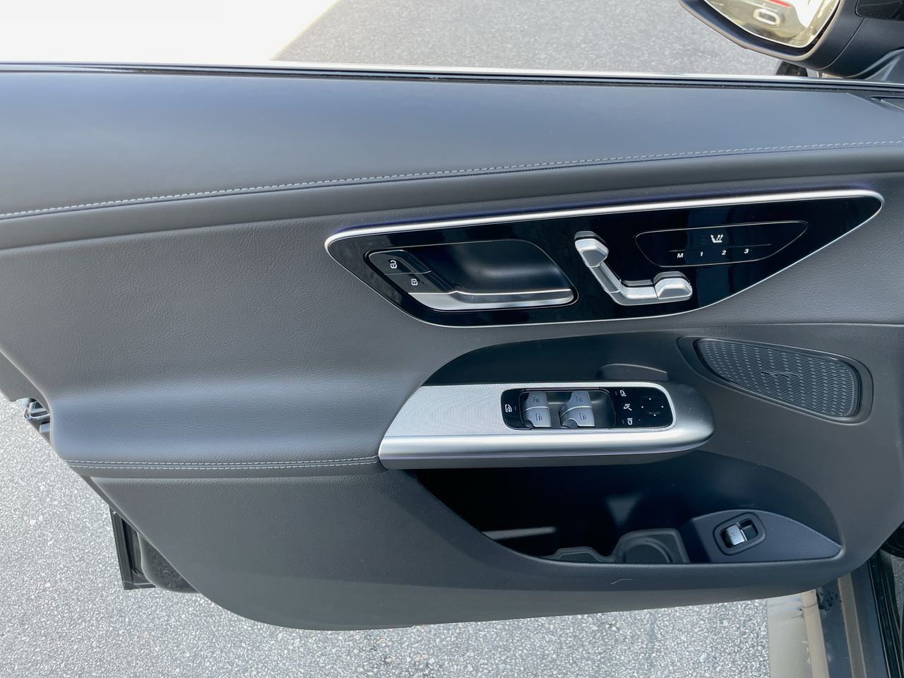 2025 Mercedes-Benz GLC300 in Richmond, British Columbia