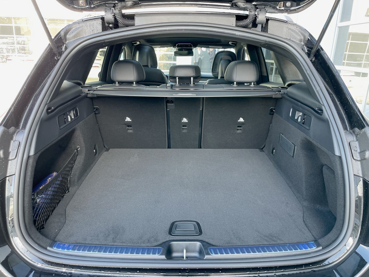 2025 Mercedes-Benz GLC300 in Richmond, British Columbia