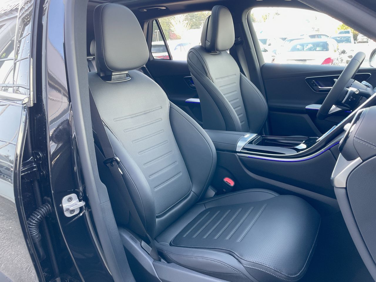 2025 Mercedes-Benz GLC300 in Richmond, British Columbia