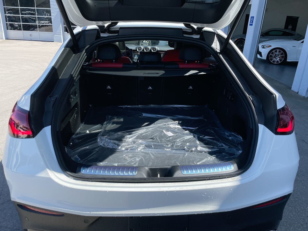 2025 Mercedes-Benz GLC300 in Richmond, British Columbia
