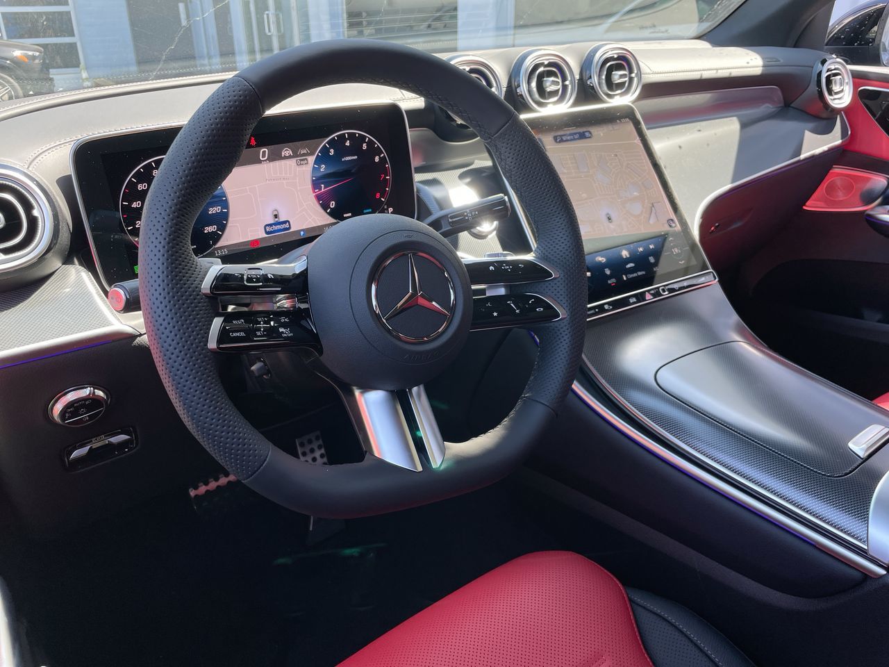 2025 Mercedes-Benz GLC300 in Richmond, British Columbia