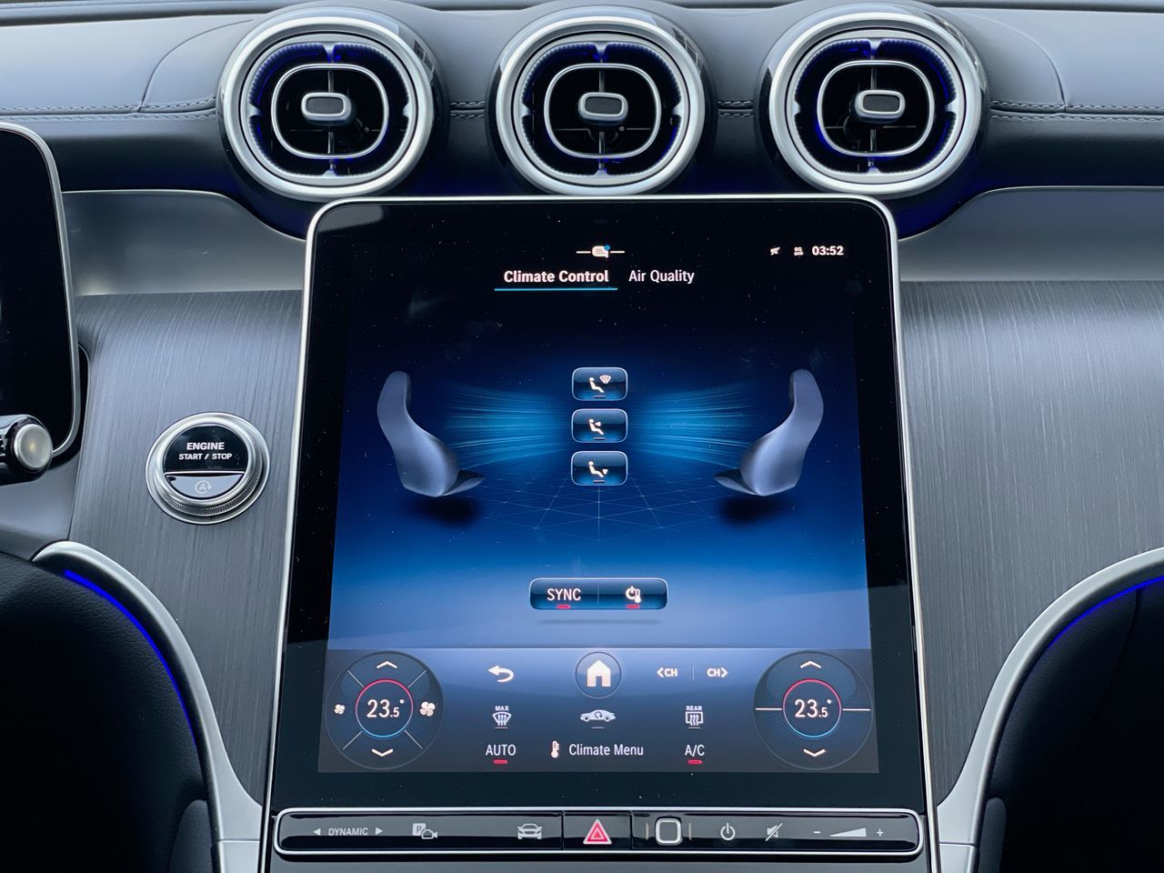 2025 Mercedes-Benz GLC300 in Richmond, British Columbia