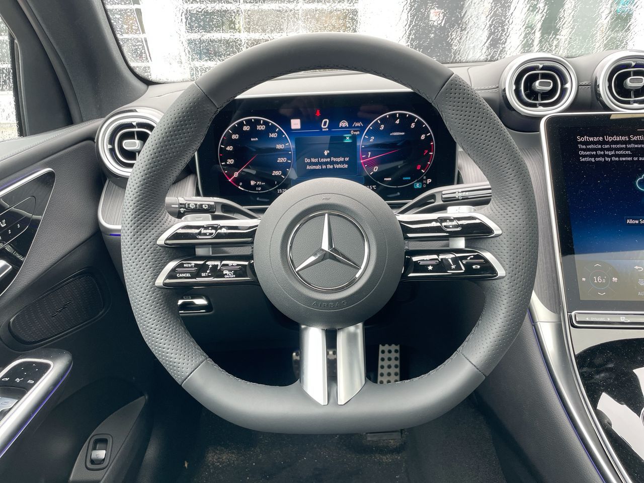 Mercedes-Benz GLC300  2025 à Richmond, Colombie-Britannique