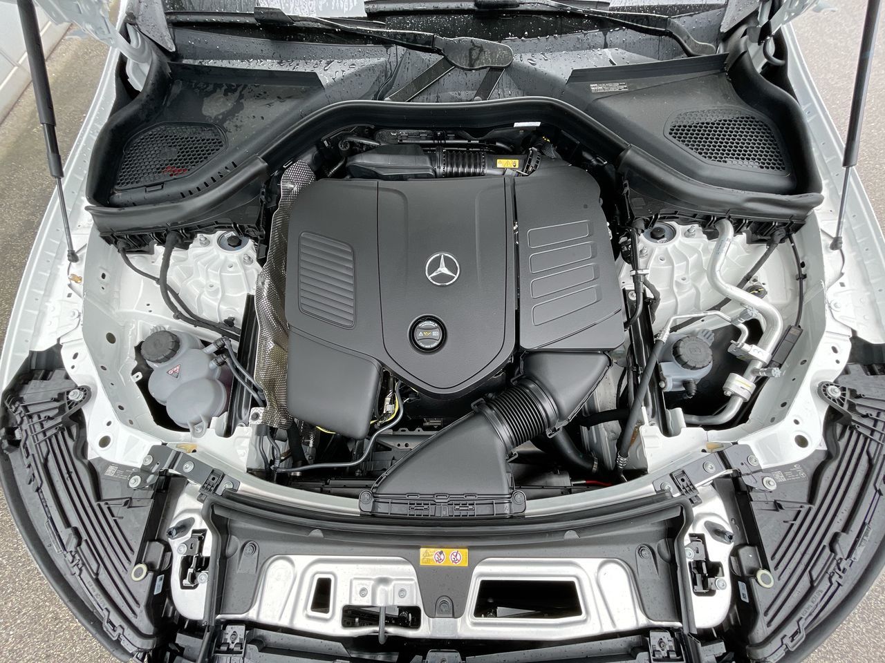 Mercedes-Benz GLC300  2025 à Richmond, Colombie-Britannique