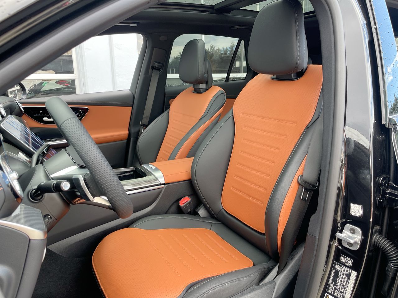 2025 Mercedes-Benz GLC300 in Richmond, British Columbia