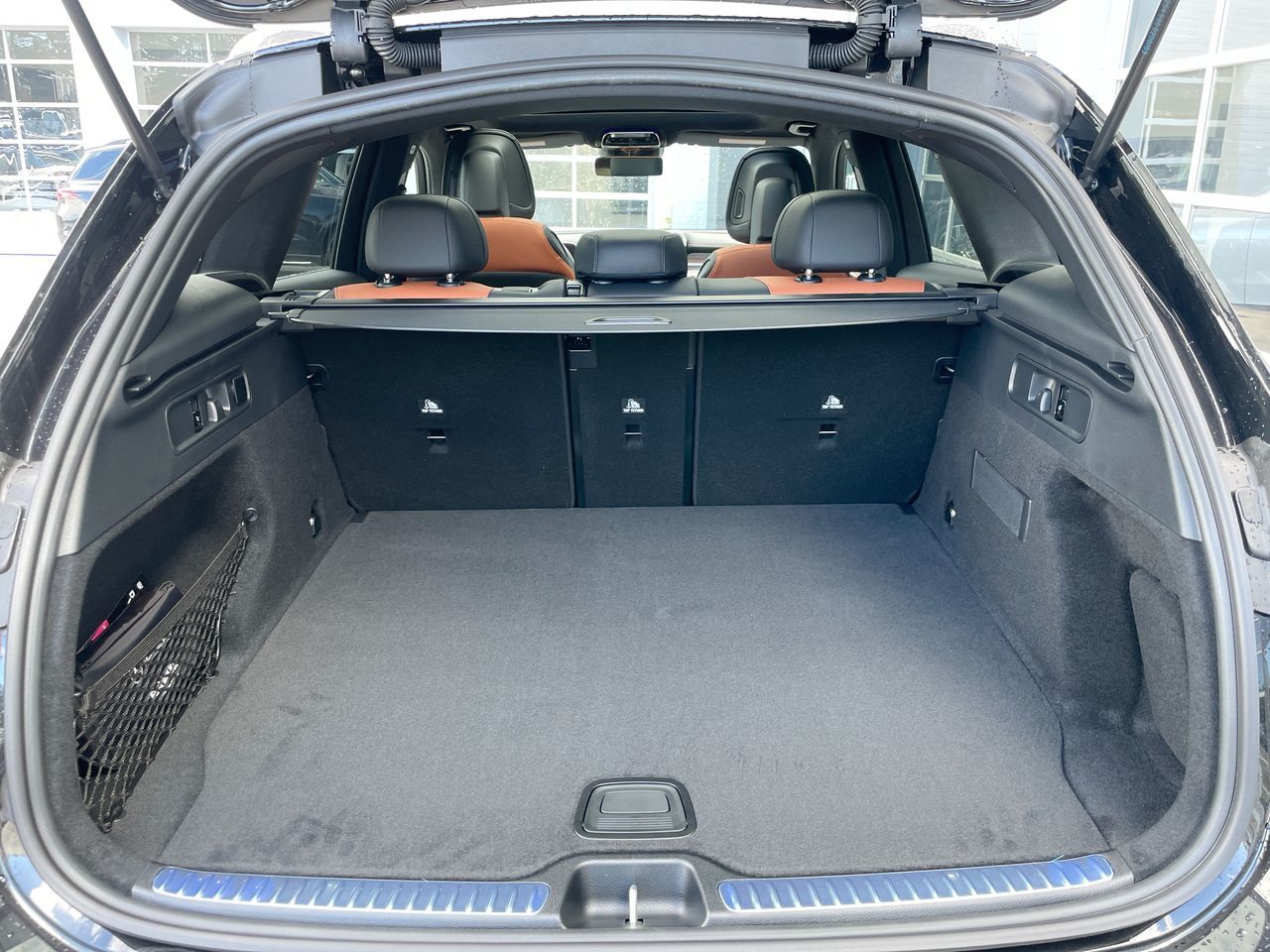 2025 Mercedes-Benz GLC300 in Richmond, British Columbia
