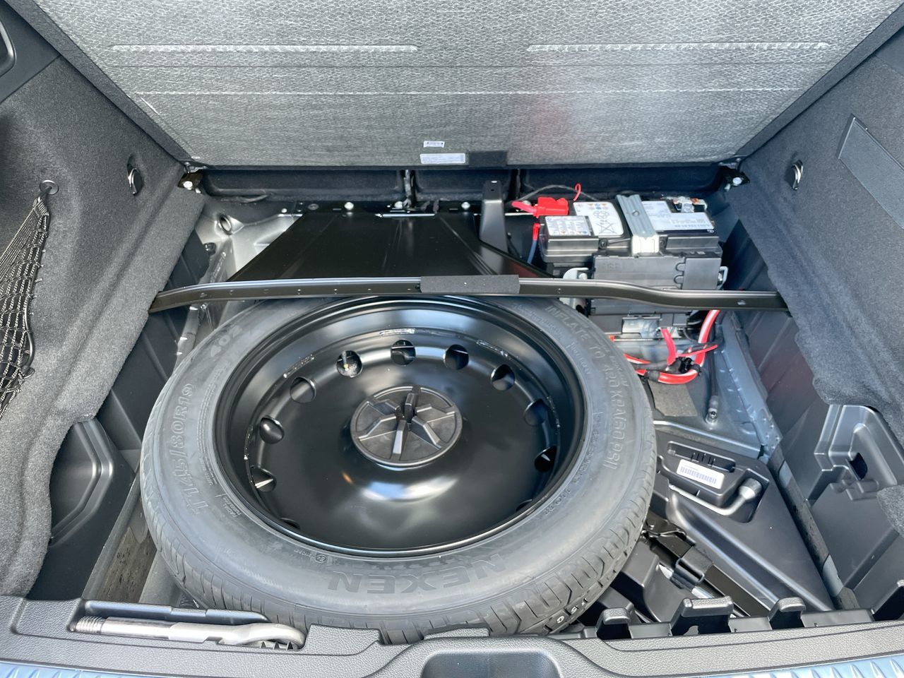 2025 Mercedes-Benz GLC300 in Richmond, British Columbia