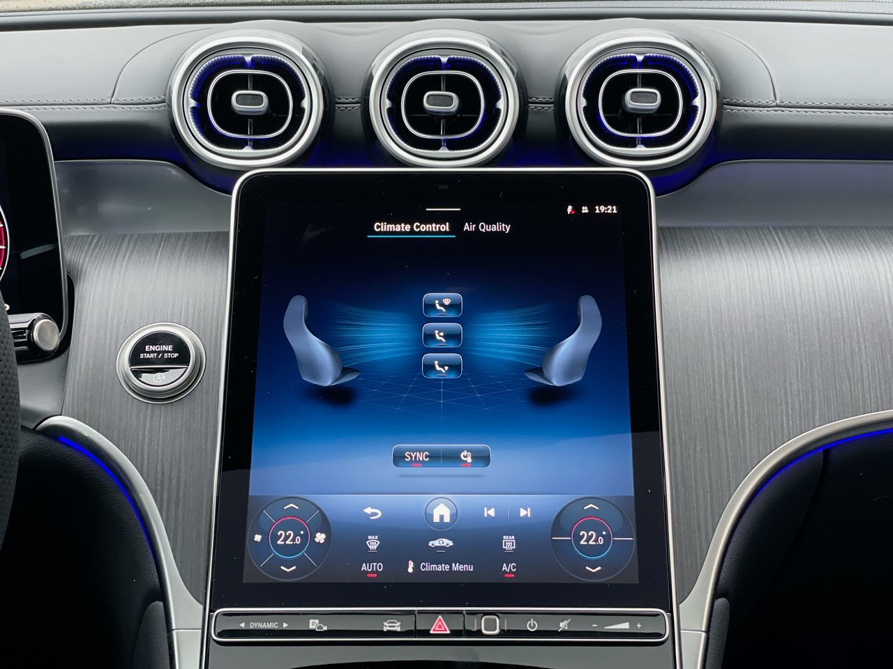 2025 Mercedes-Benz GLC300 in Richmond, British Columbia