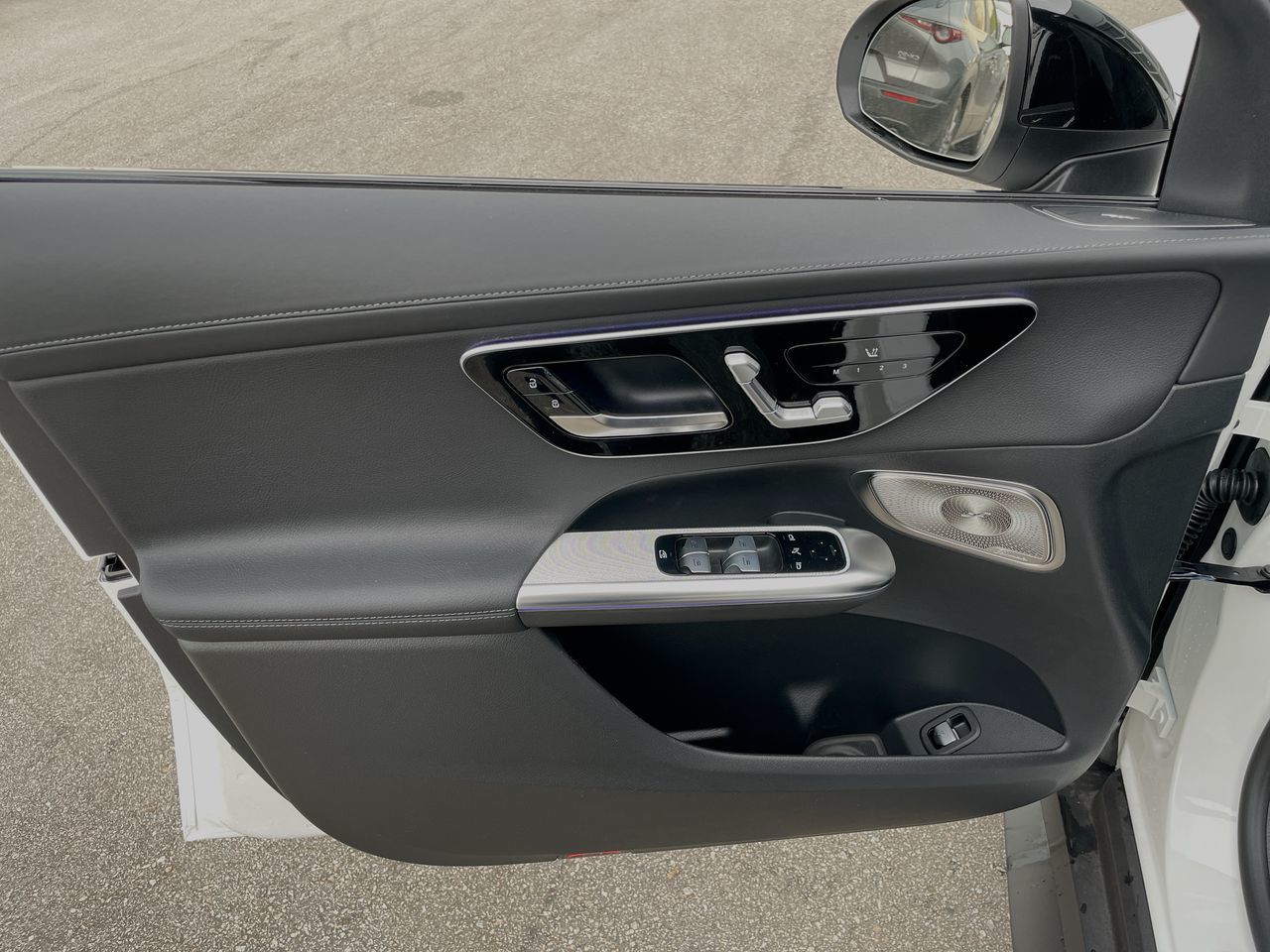 2025 Mercedes-Benz GLC300 in Richmond, British Columbia