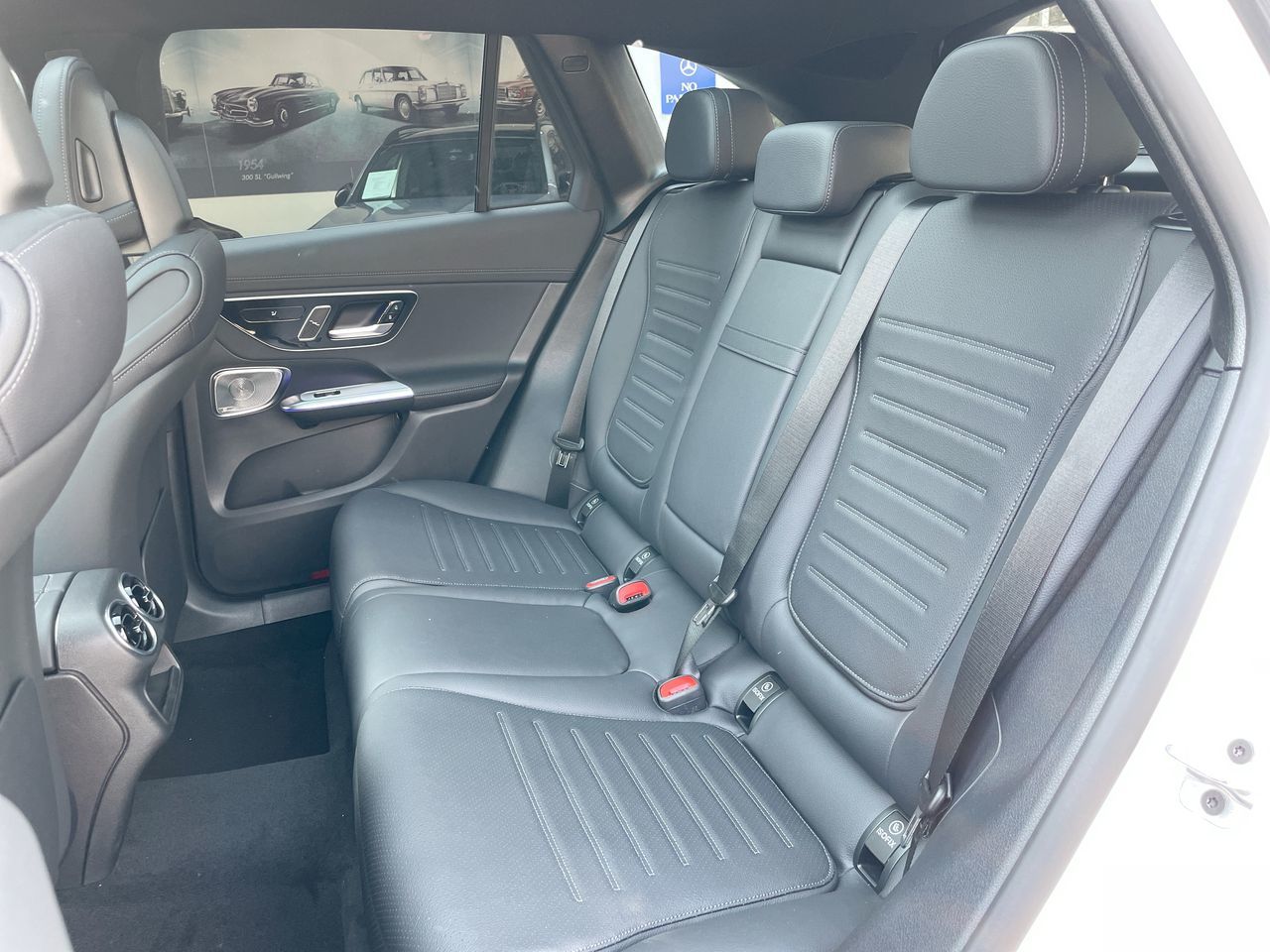 2025 Mercedes-Benz GLC