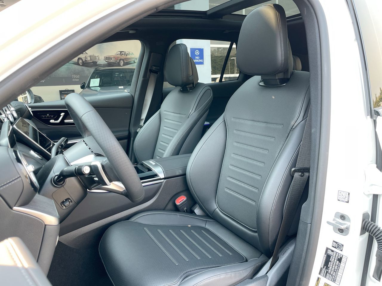 2025 Mercedes-Benz GLC