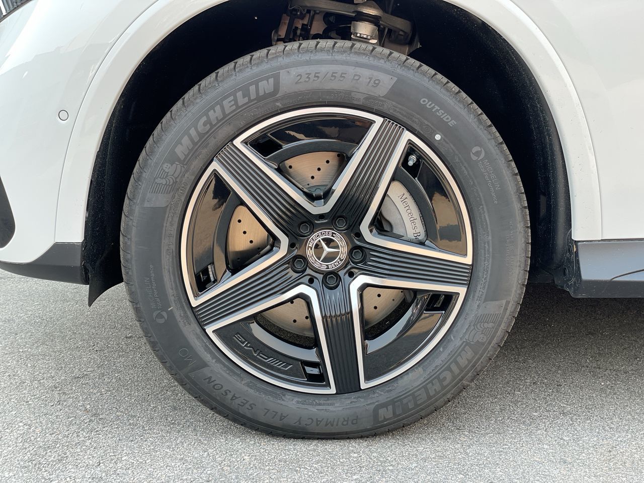 2025 Mercedes-Benz GLC