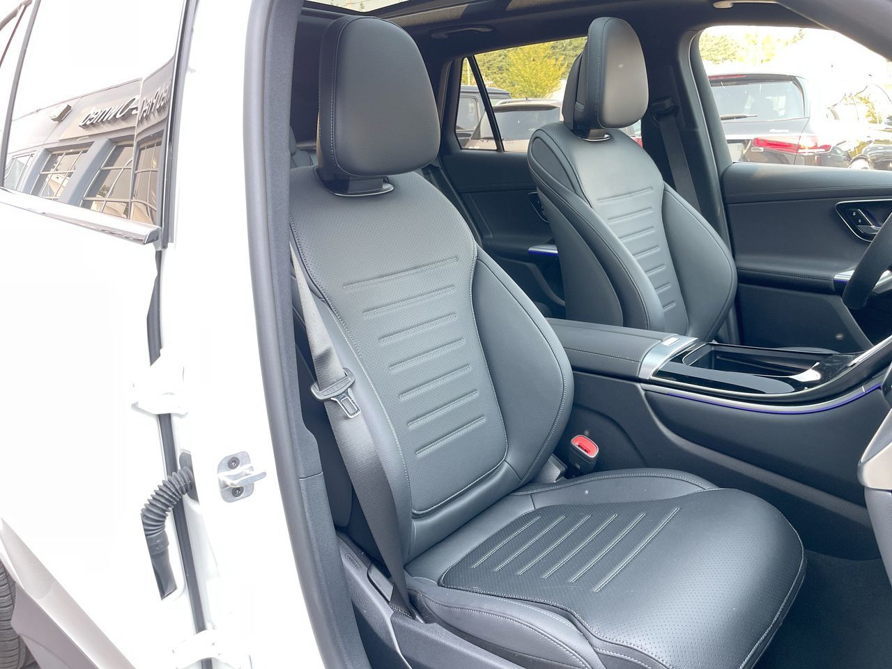 2025 Mercedes-Benz GLC