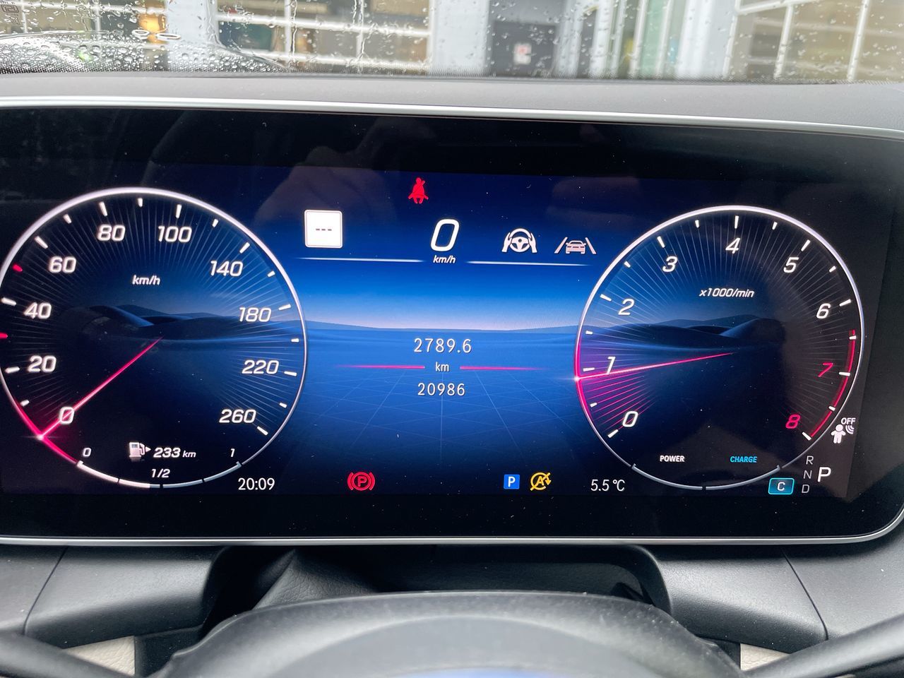 2025 Mercedes-Benz GLC300