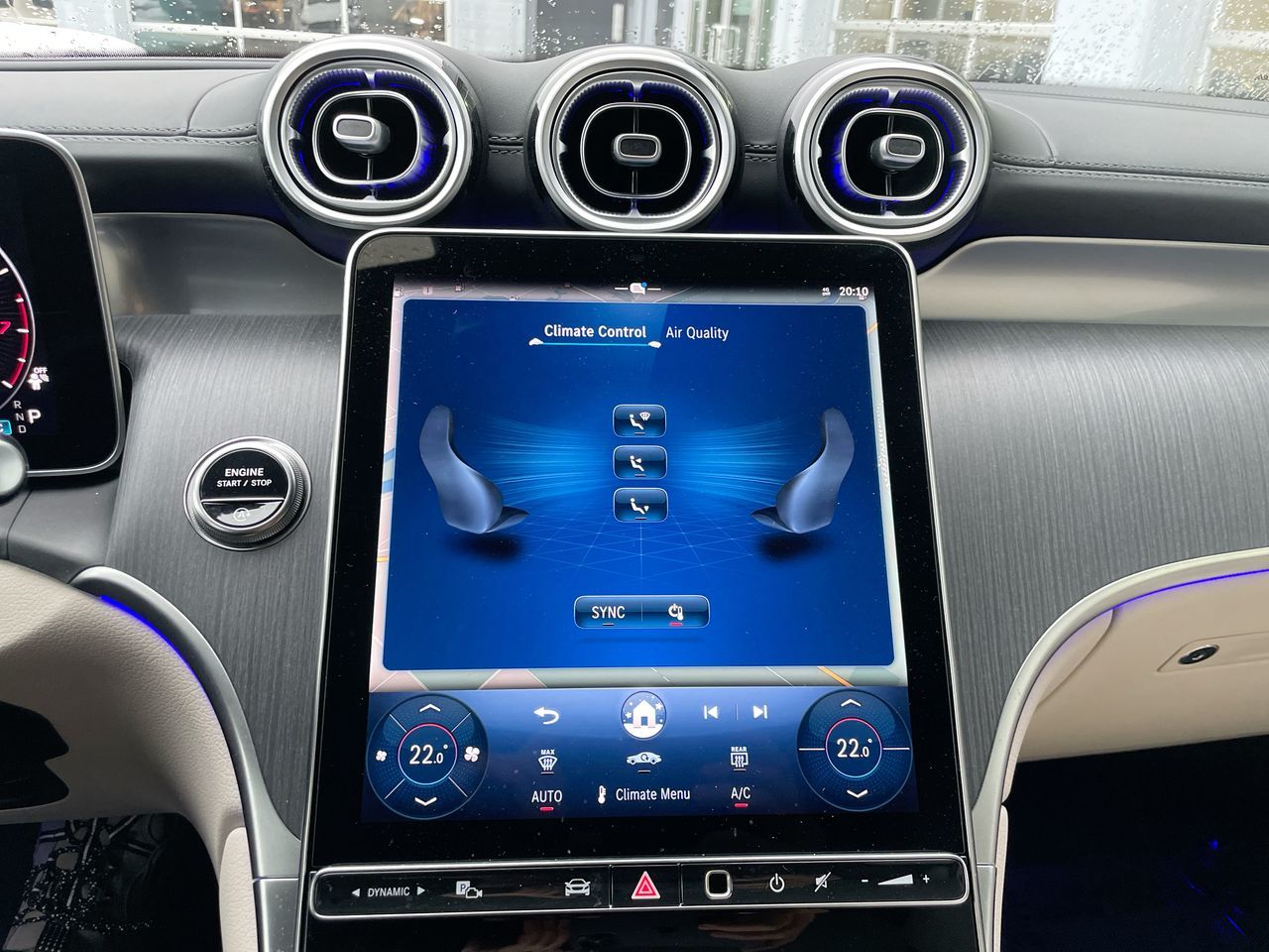 2025 Mercedes-Benz GLC300