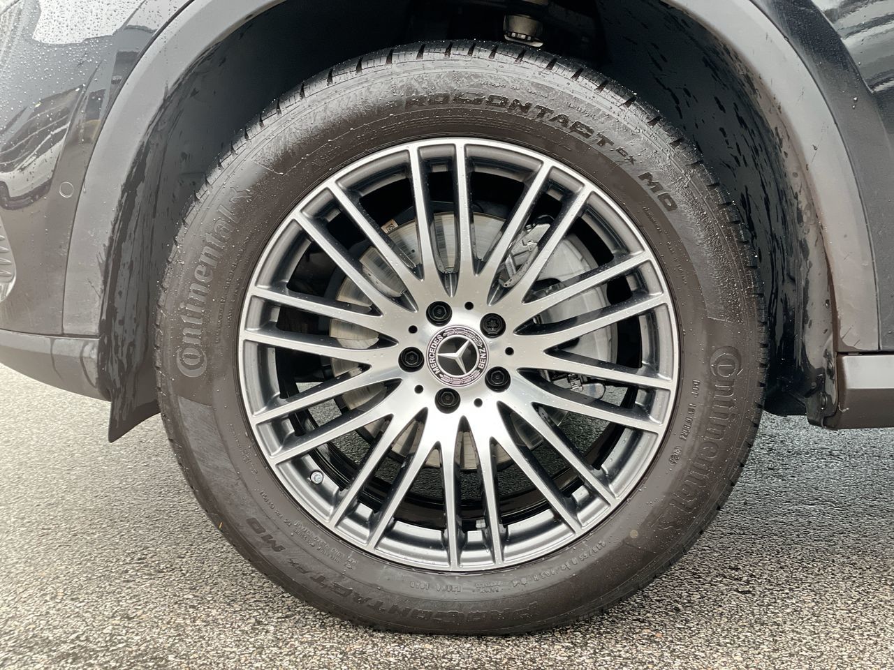 2025 Mercedes-Benz GLC300