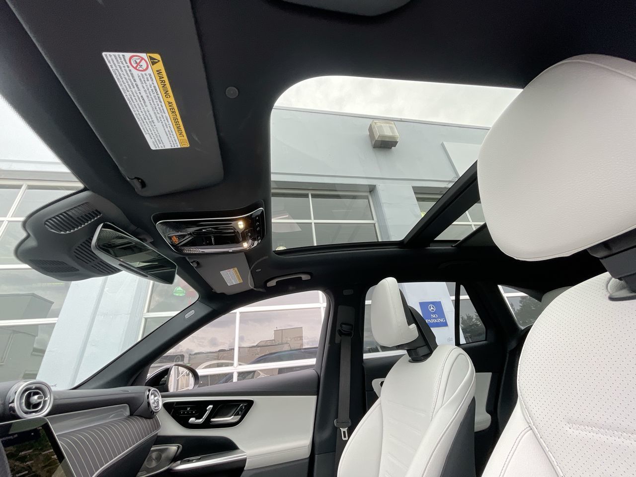 2025 Mercedes-Benz GLC300