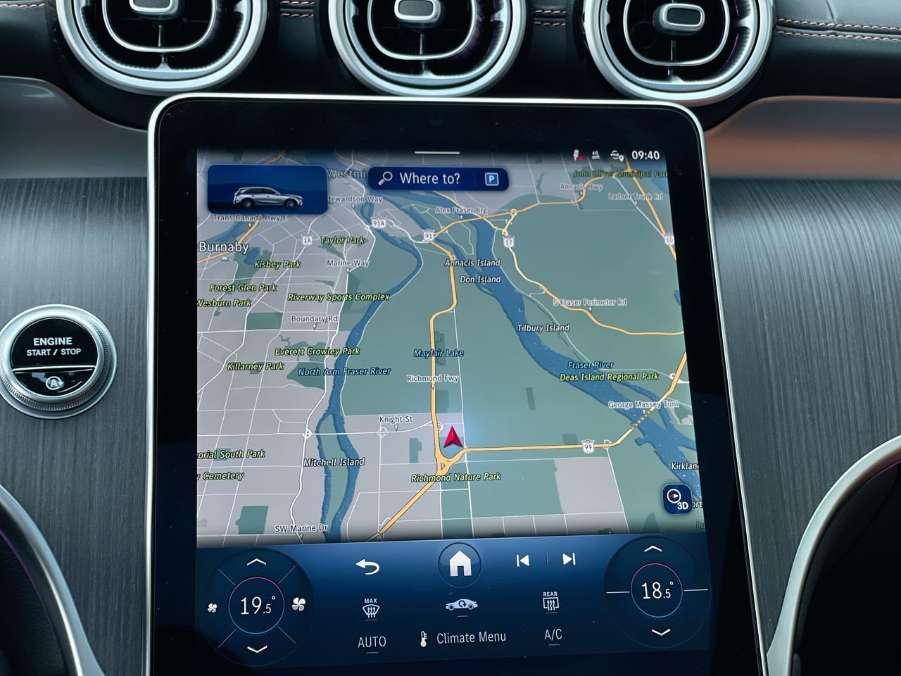 2025 Mercedes-Benz GLC300